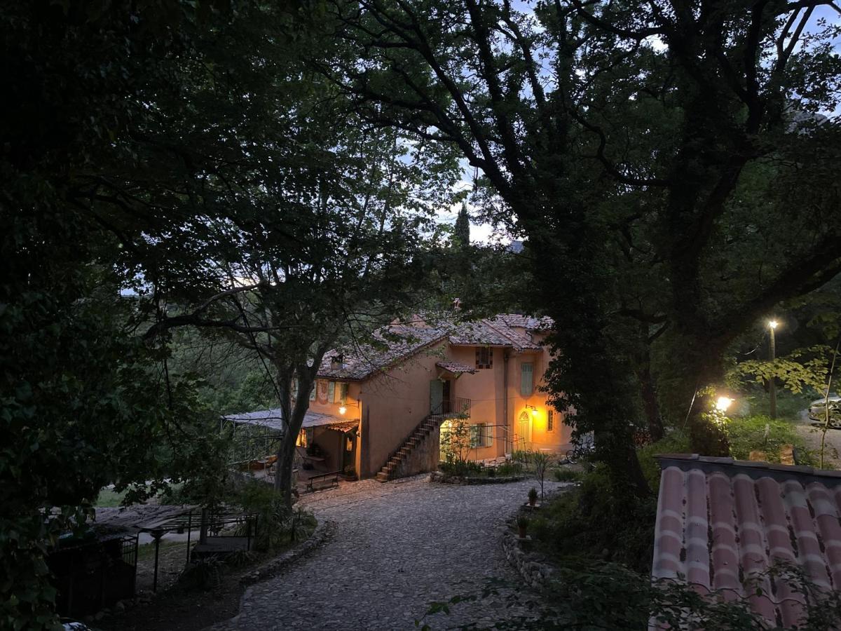 Hotel Domaine D'Angouire Moustiers-Sainte-Marie Exterior foto